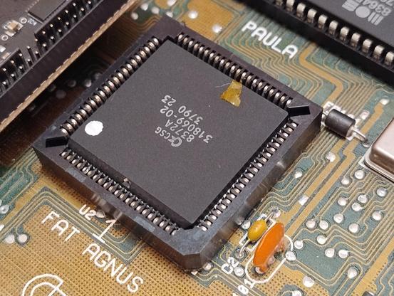 An 8372A Agnus chip in a socket on an Amiga board